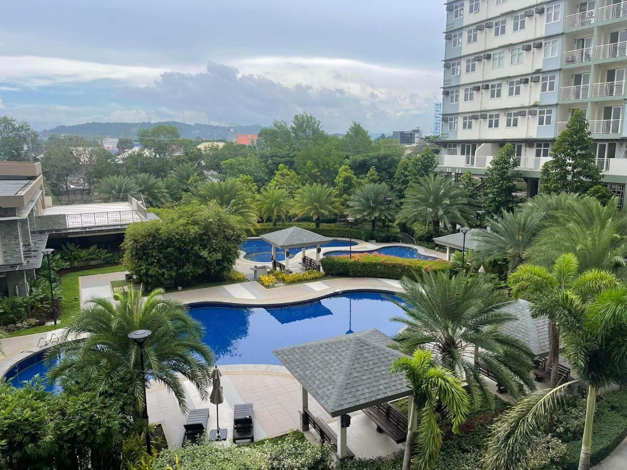 Verdon Parc Davao City With Balcony By Darpm Exterior foto