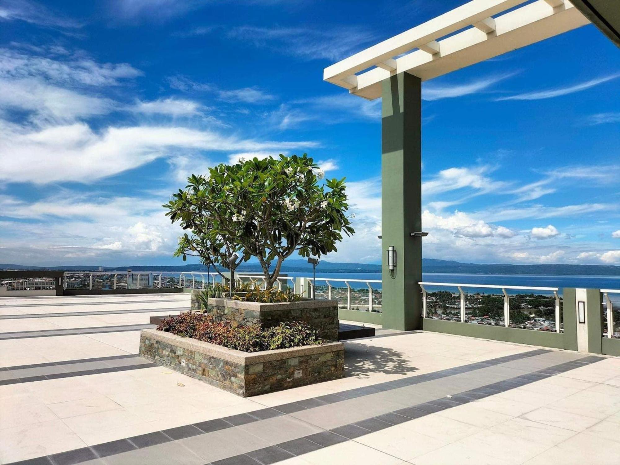 Verdon Parc Davao City With Balcony By Darpm Exterior foto